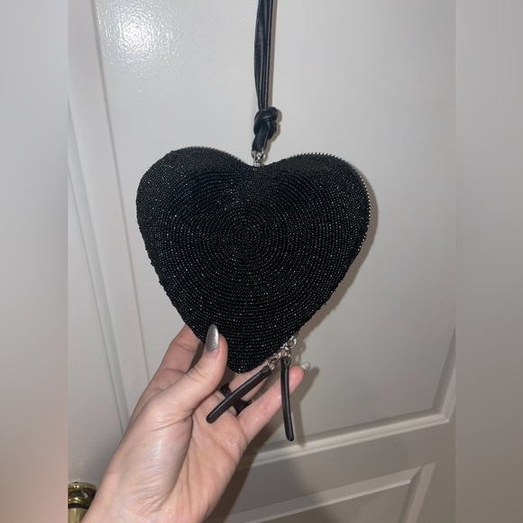 New! Staud Beaded Heart Clutch Bag in Black 🖤 🪩 Runway! - Picture 13 of 16